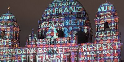 Berliner Dom beim Festival of Lights